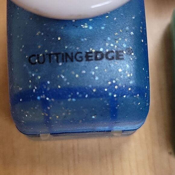 Cutting Edge PAPER PUNCHES  LOT of 9 - Picture 2 of 8